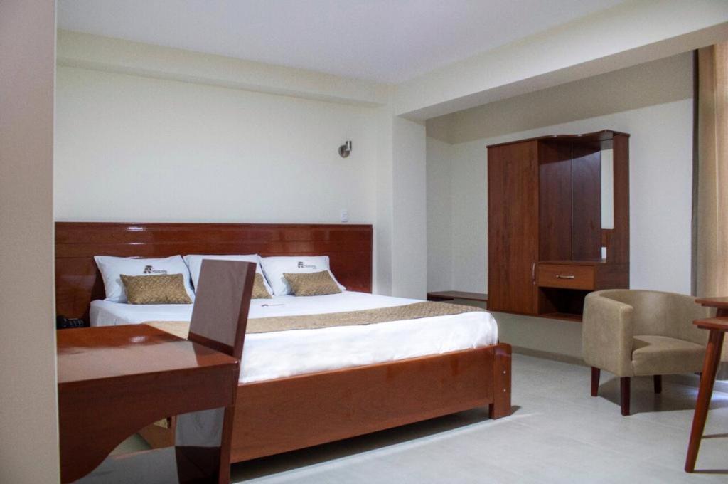 Hotel Americano Хаэн Экстерьер фото