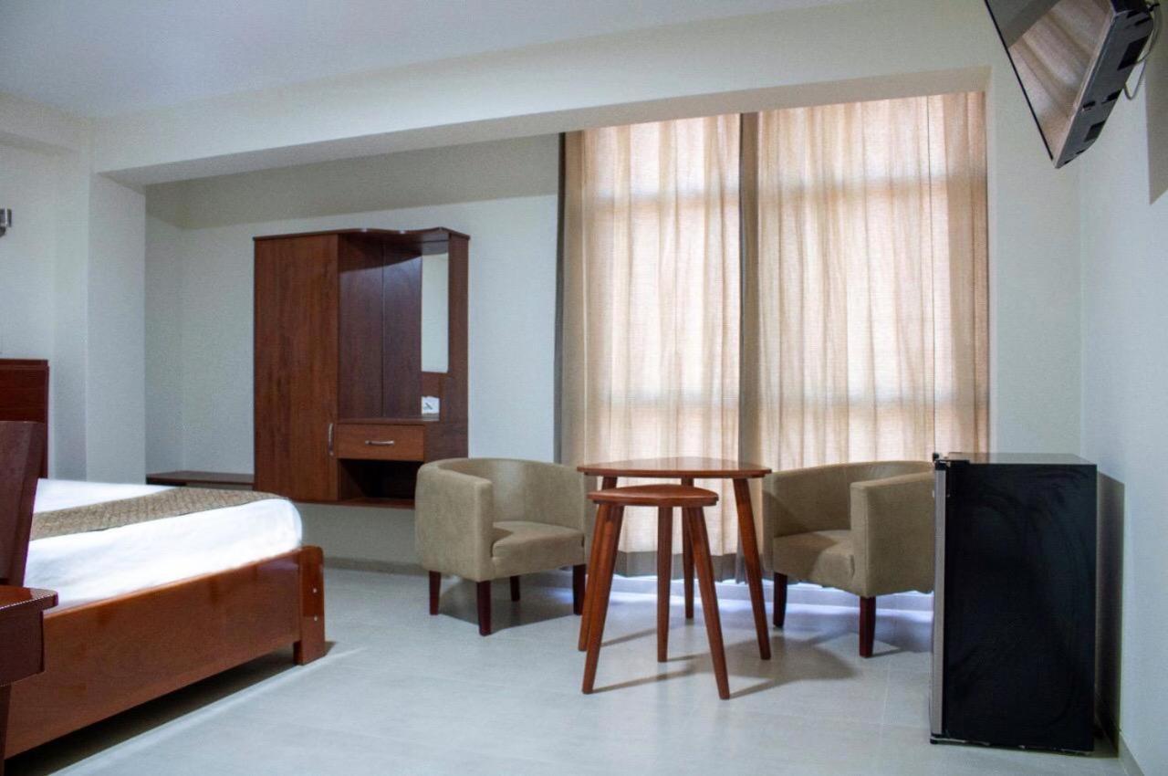 Hotel Americano Хаэн Экстерьер фото