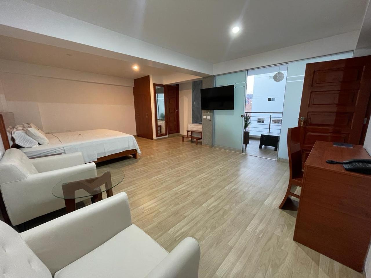 Hotel Americano Хаэн Экстерьер фото